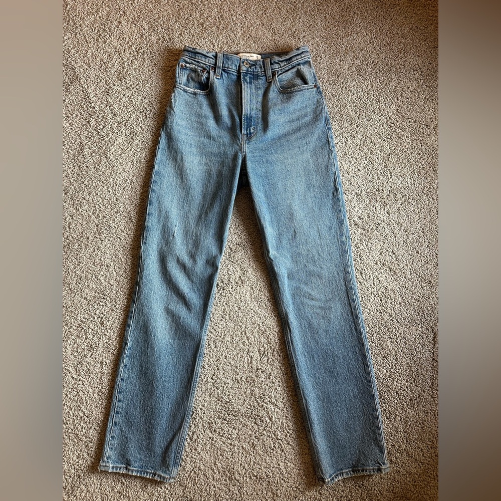 The 90s Straight Ultra High Rise Jean